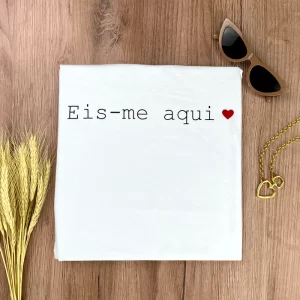 Camiseta Feminina Preta Eis-me aqui - Imagem 4
