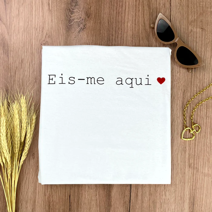 Camiseta Feminina Preta Eis-me aqui - Imagem 4