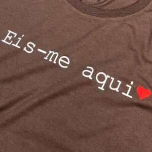 Camiseta Feminina Preta Eis-me aqui - Imagem 12