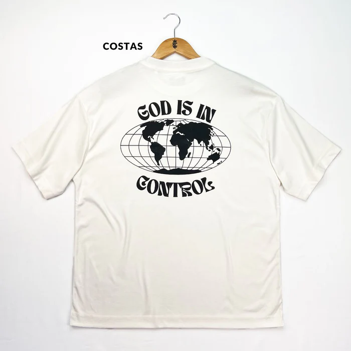 Oversized Preta Full God Is In Control - Imagem 5