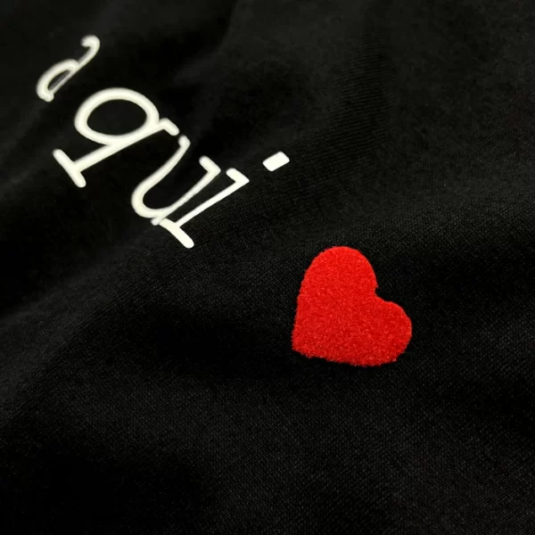 Camiseta Feminina Preta Eis-me aqui
