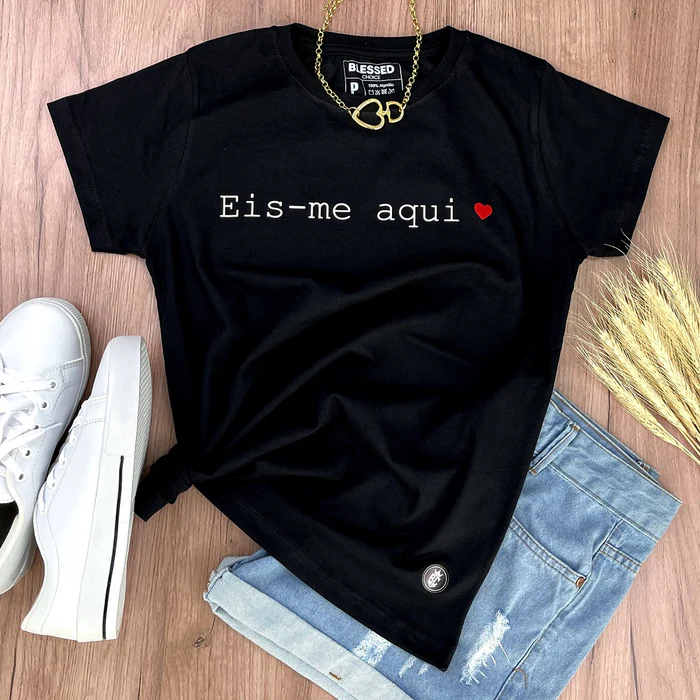 Camiseta Feminina Preta Eis-me aqui - Imagem 1