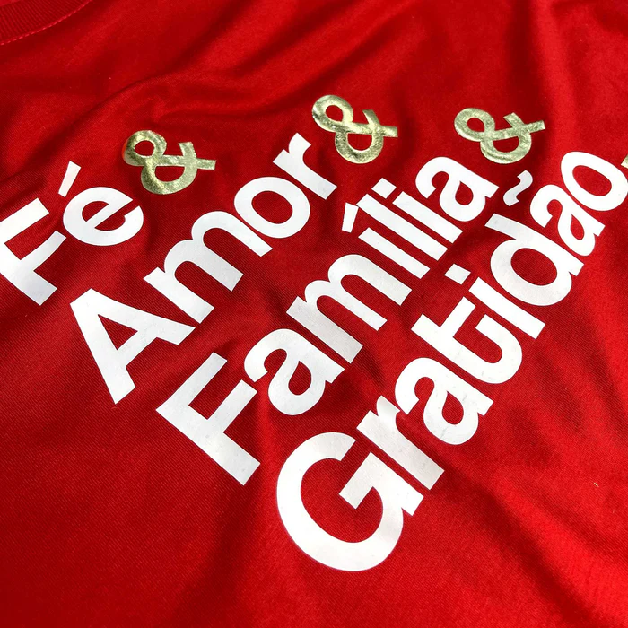 Camiseta Feminina Vermelha Fé & Amor Dourado - Imagem 2
