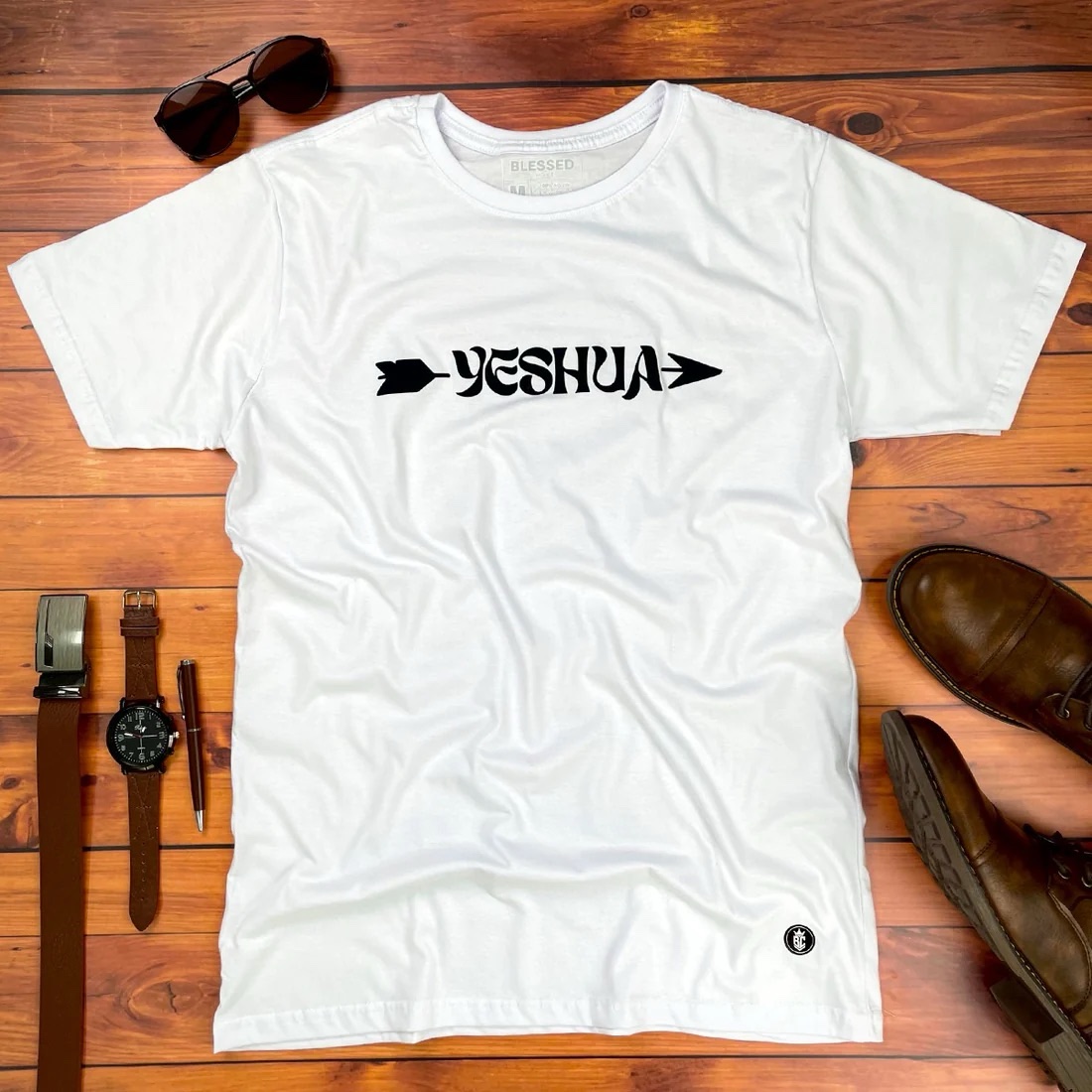 Camiseta Masculina Branca Yeshua Flecha - Imagem 1