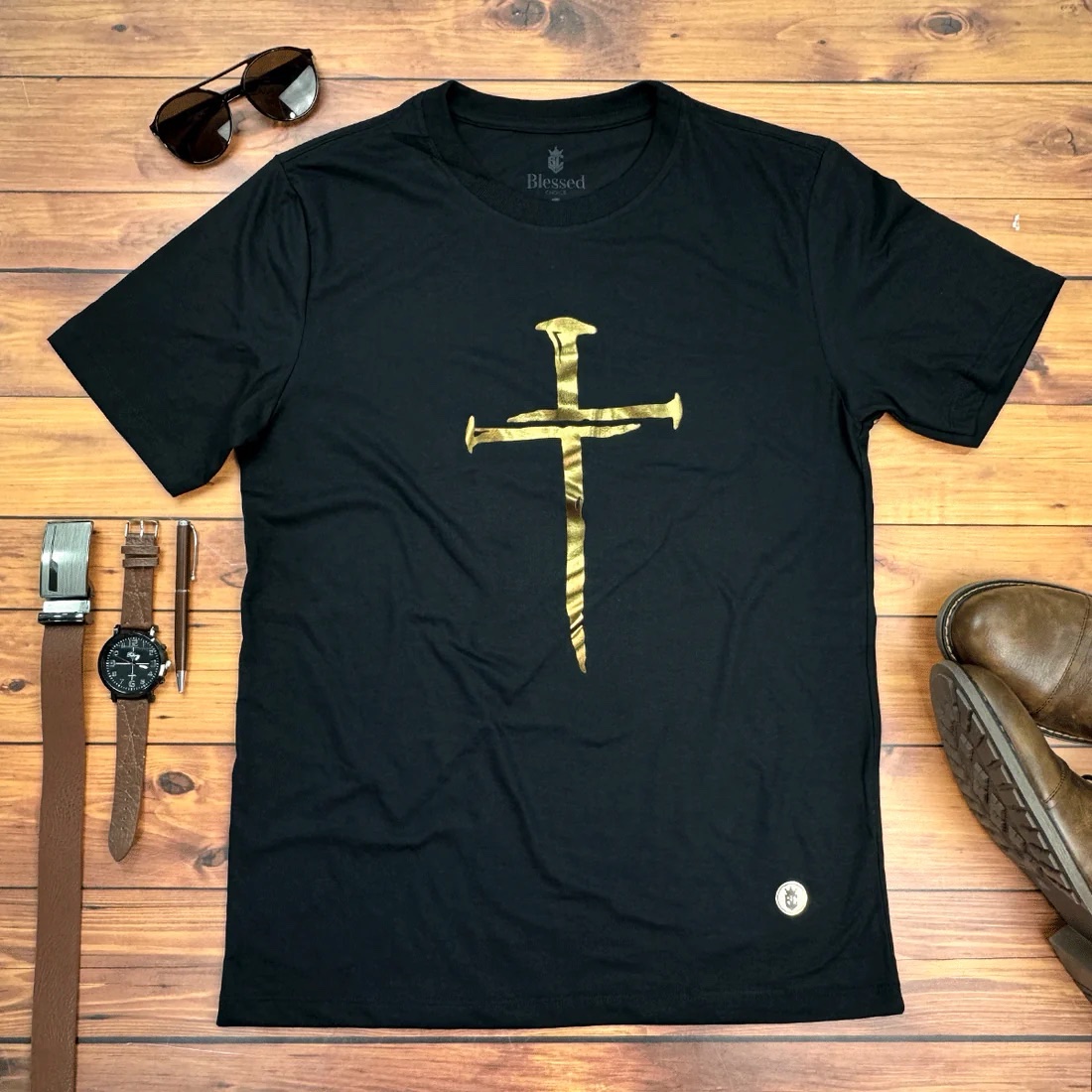 Camiseta Masculina Preta Cruz E Prego - Imagem 1