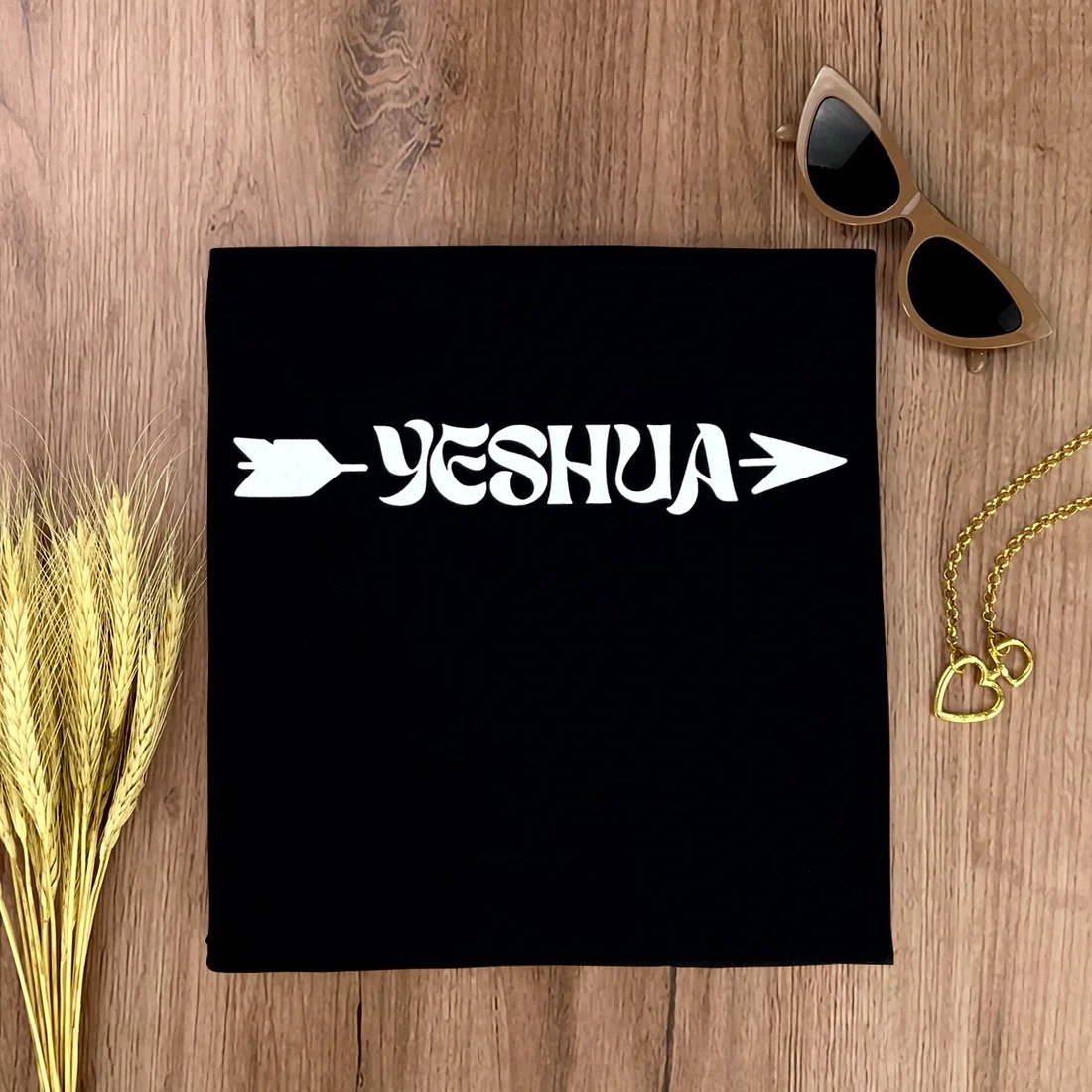 Camiseta Feminina Preta Yeshua Flecha - Imagem 2