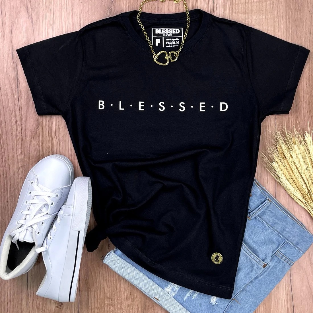 Camiseta Feminina Preta B.L.E.S.S.E.D - Imagem 1
