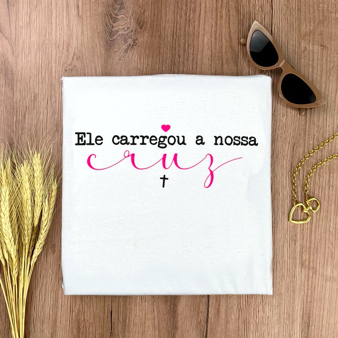 Camiseta Feminina Branca Ele Carregou a Nossa Cruz - Imagem 2