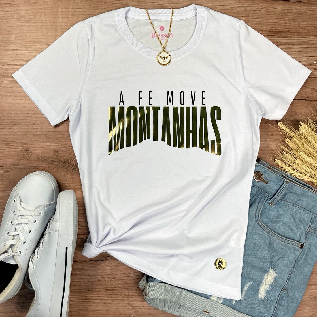 Camiseta Feminina Branca A fé move Montanhas Camaleão - Imagem 1