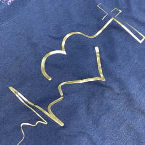 Camiseta Feminina Preta Batimento Coração Dourado - Imagem 4