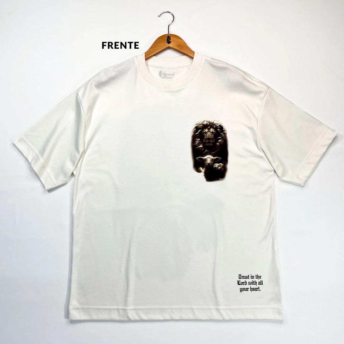Oversized Off White Full Cordeiro E Leão - Imagem 1