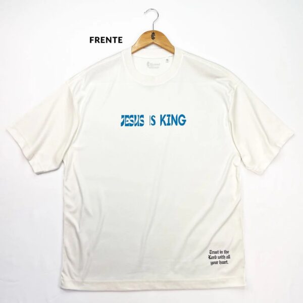 Oversized Preta Full Jesus Is King Azul
