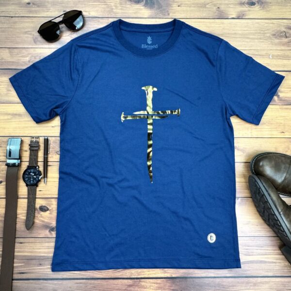 Camiseta Masculina Preta Cruz E Prego