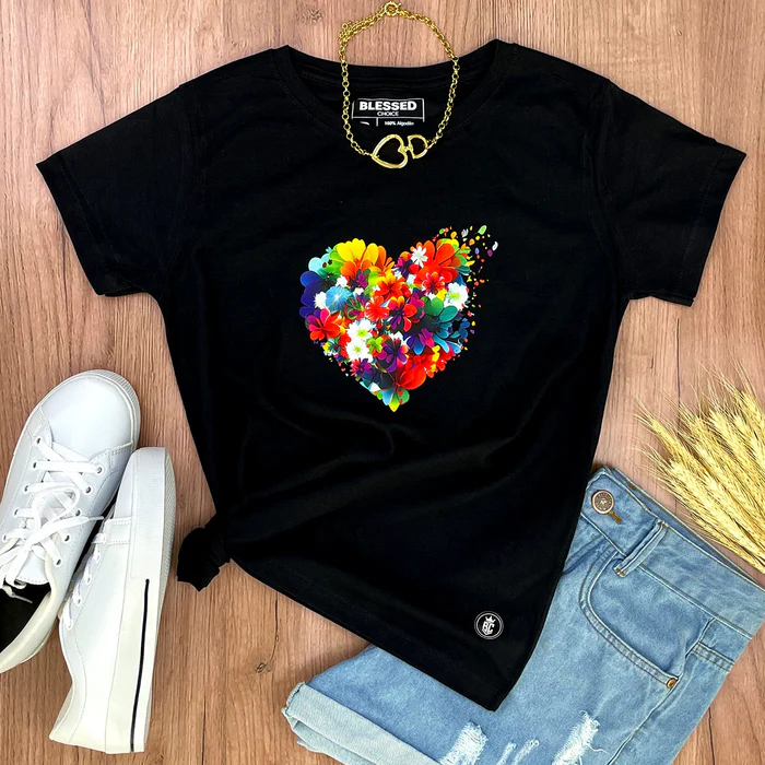 Camiseta Feminina Preta Coração Flor - Imagem 1
