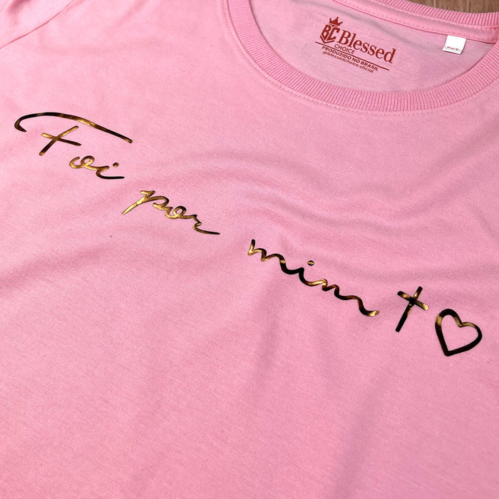 Camiseta Feminina Rosa Foi Por Mim Cruz Coração - Imagem 2
