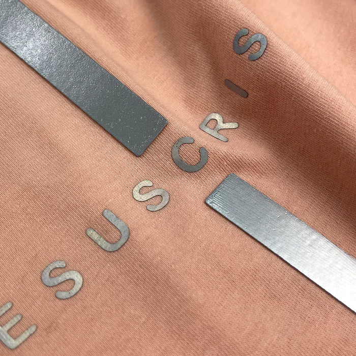 Camiseta Feminina Cruz Preta Jesus Cristo - Imagem 7