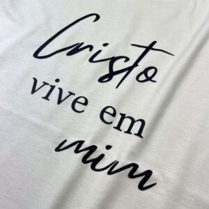 Camiseta Feminina Off White Cristo Vive Em Mim - Imagem 2