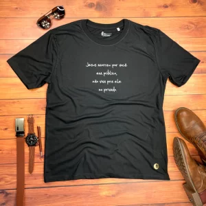 Camiseta Masculina Branca Jesus Morreu Por Você Em Público - Imagem 4