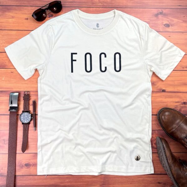 Camiseta Masculina Branca Foco