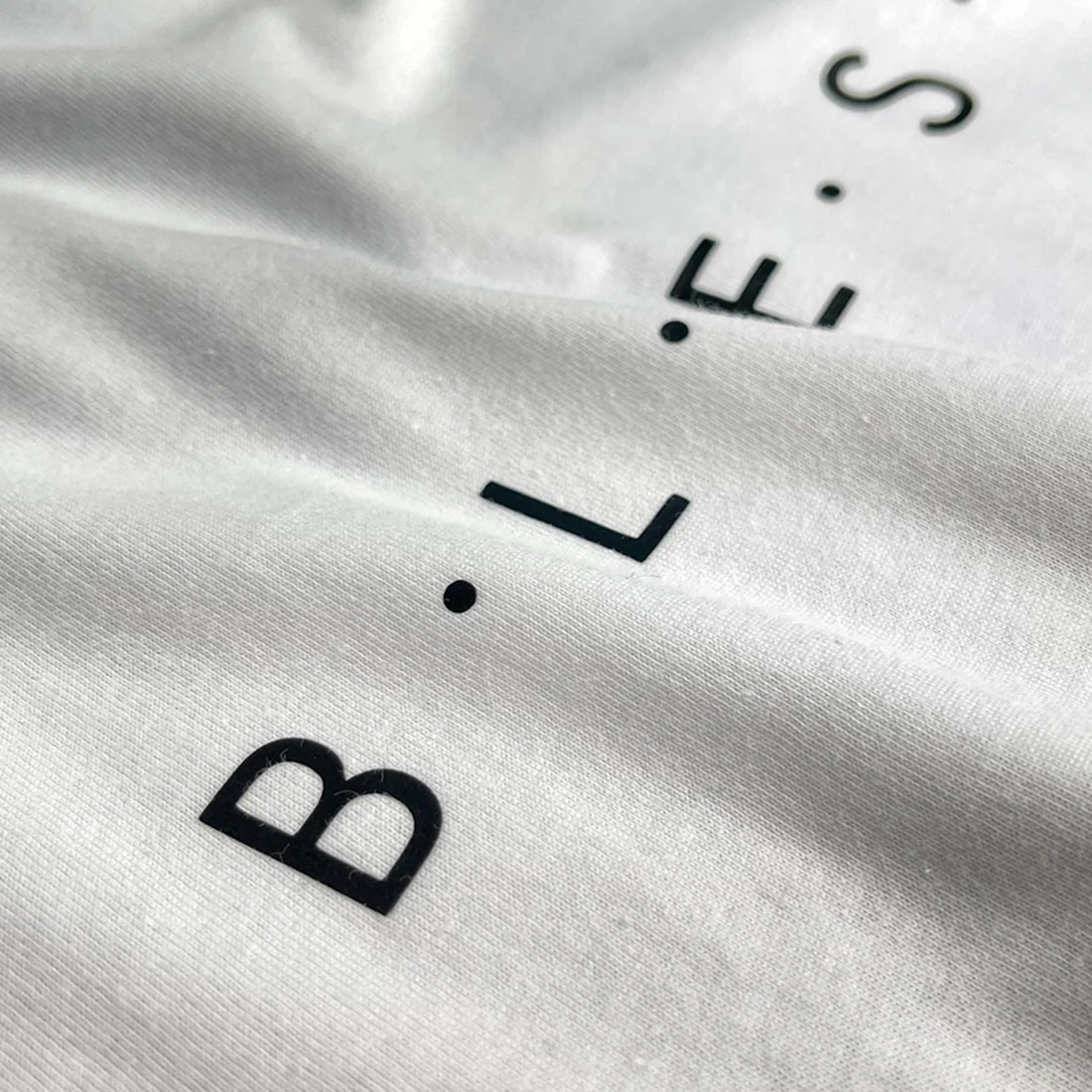 Camiseta Masculina Branca B.L.E.S.S.E.D - Imagem 2