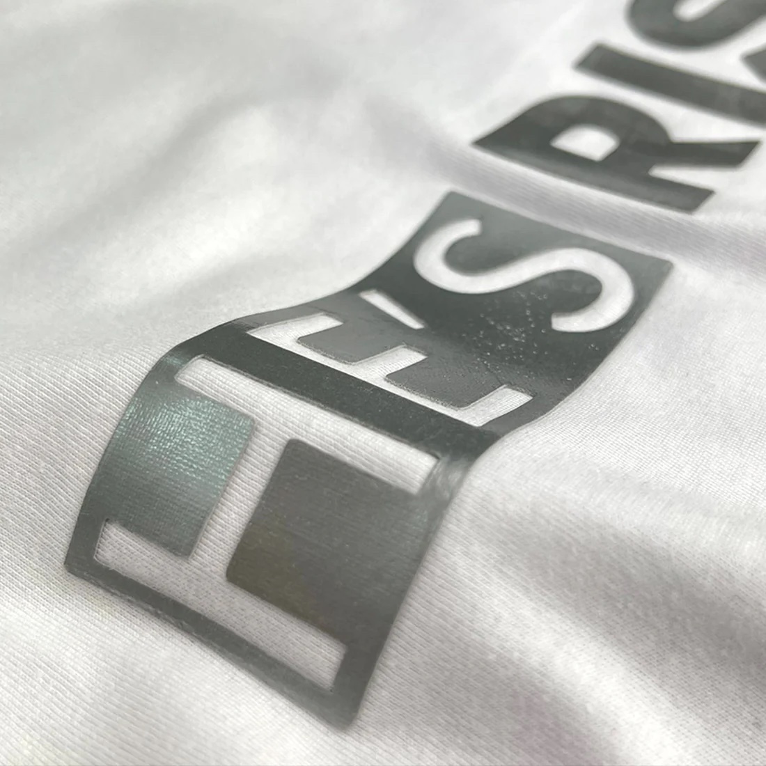 Camiseta Masculina Branca He
