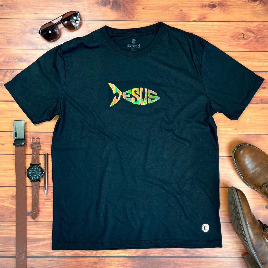 Camiseta Masculina Preta Jesus Peixe - Imagem 1