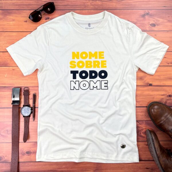 Camiseta Masculina Branca Nome Sobre Todo Nome