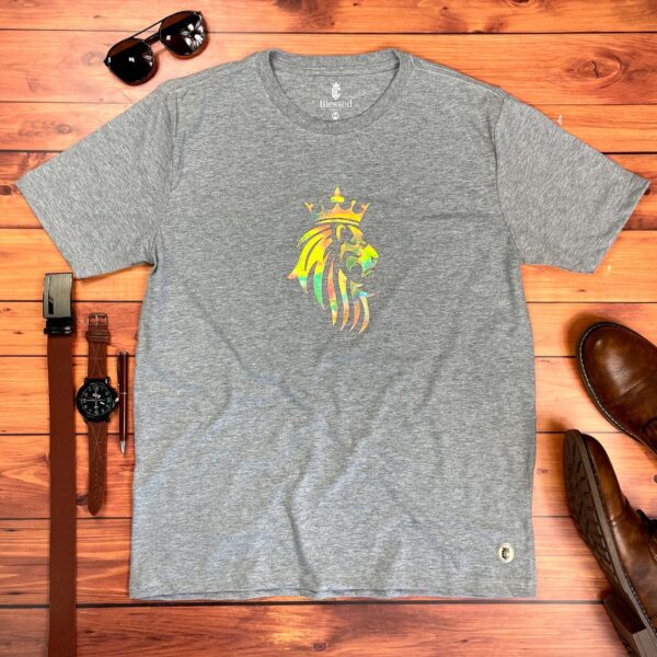 Camiseta Masculina Preta Leão Coroa Aplique Dourado