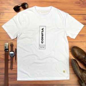 Camiseta Masculina Preta Confia Deus Está Contigo - Imagem 4