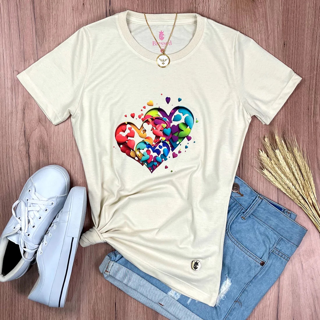 Camiseta Feminina Preta Corações - Imagem 3