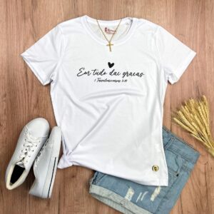 Camiseta Feminina Preta Em Tudo Dai Graças - Imagem 3