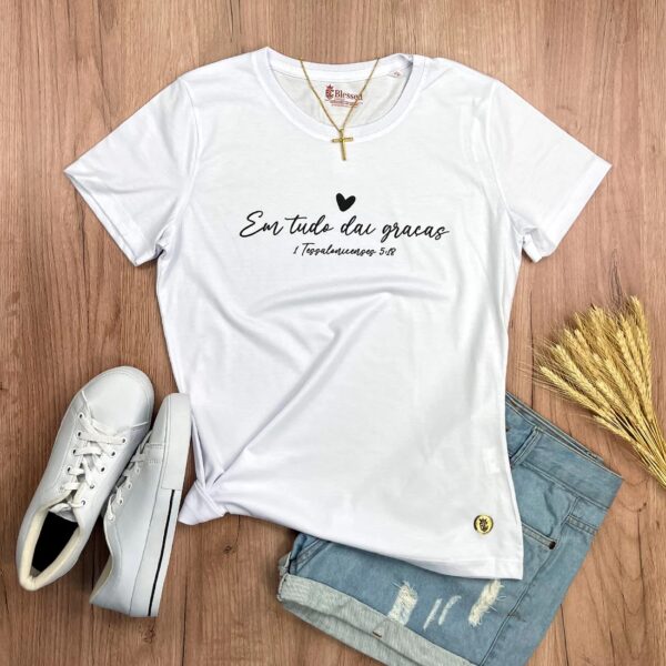 Camiseta Feminina Preta Em Tudo Dai Graças