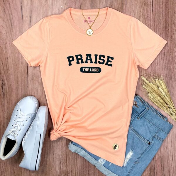 Camiseta Feminina Rosa Praise The Lord