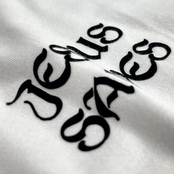 Camiseta Feminina Branca Jesus saves