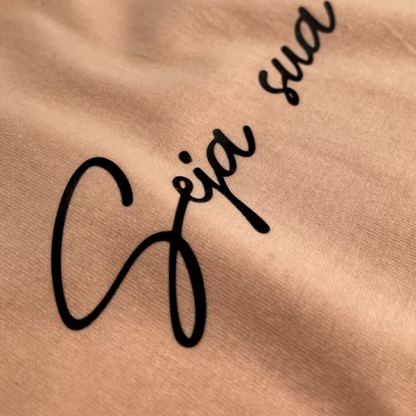 Camiseta Feminina Salmão Seja sua melhor versão